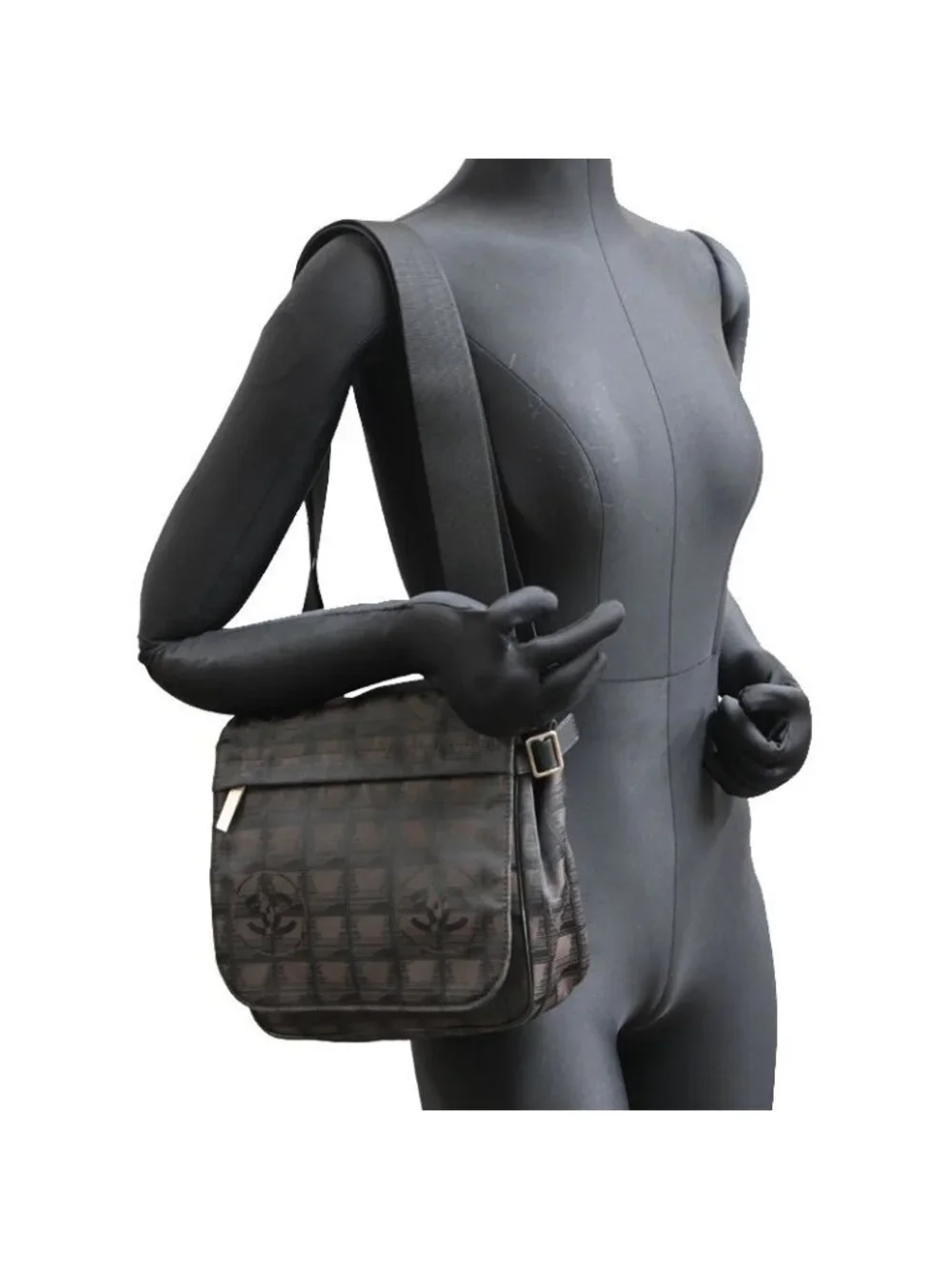 Chanel Shoulder Bag Brown
